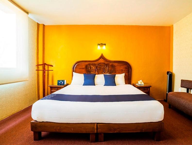 Hotel Hc Celaya  Bagian luar foto