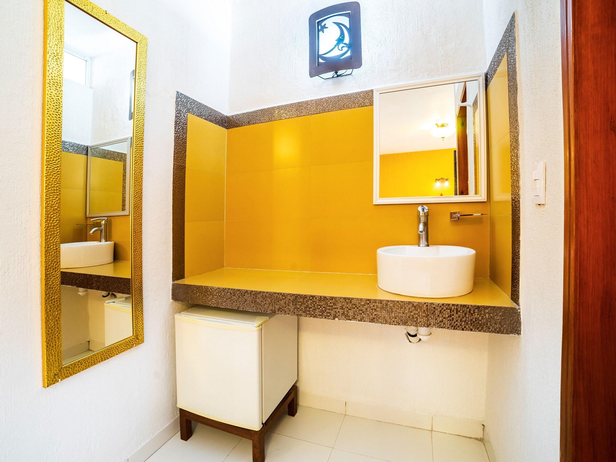Hotel Hc Celaya  Bagian luar foto