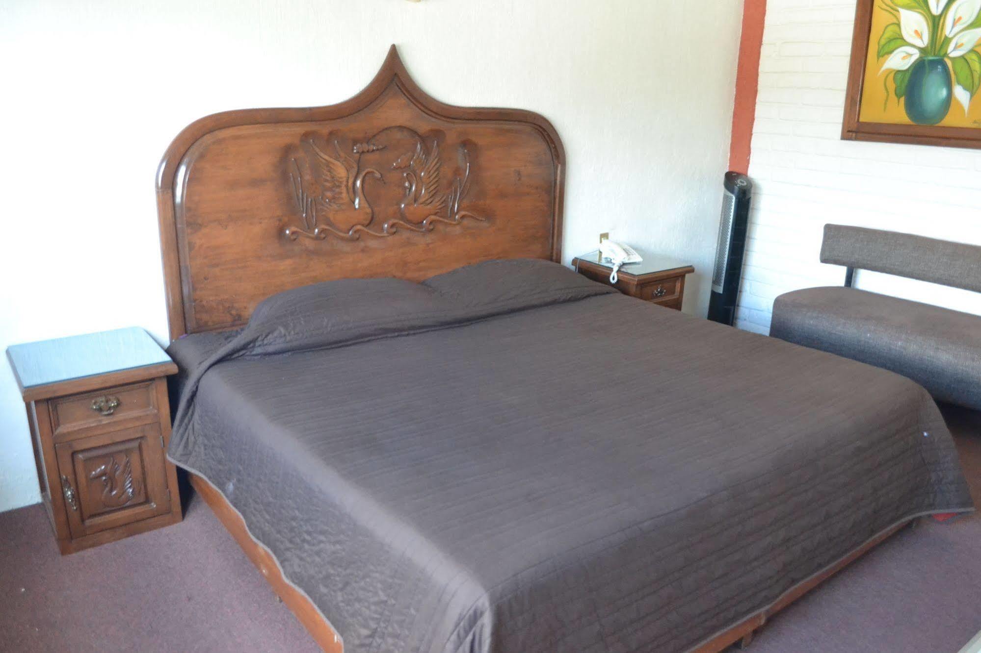 Hotel Hc Celaya  Bagian luar foto